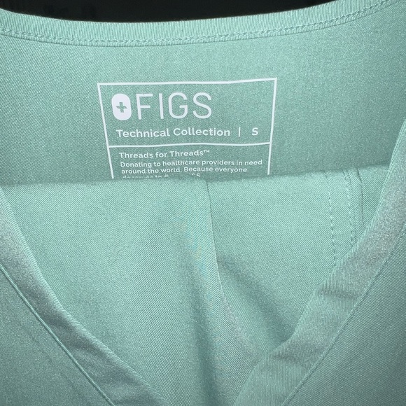 Figs Scrub Set - Picture 3 of 4